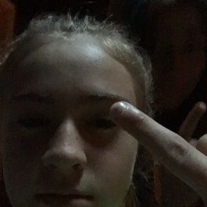 Meet your Posher, Dayna